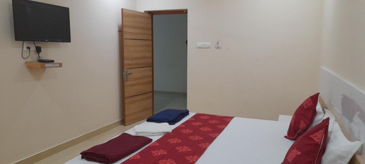 Sai Velan Residency Hotel Dindigul Eksteriør billede
